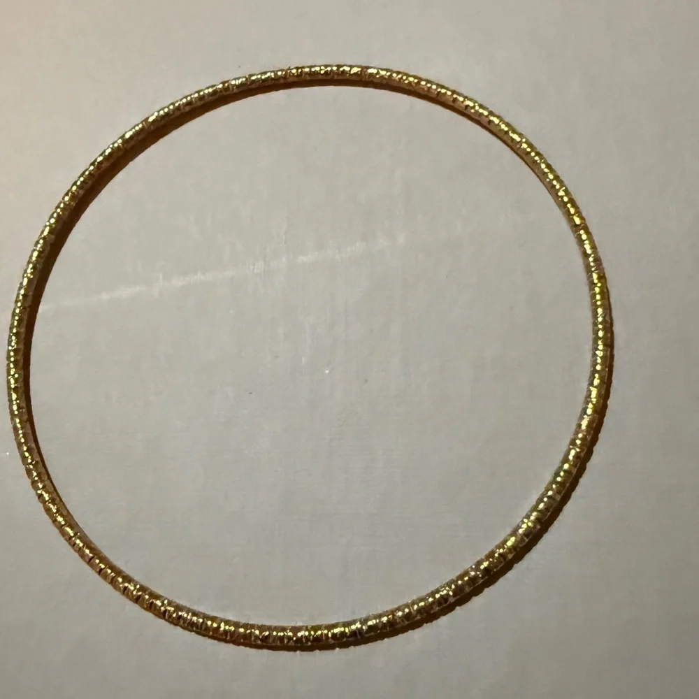Chic Gold-Toned Bangle Bracelet Infant 🌟